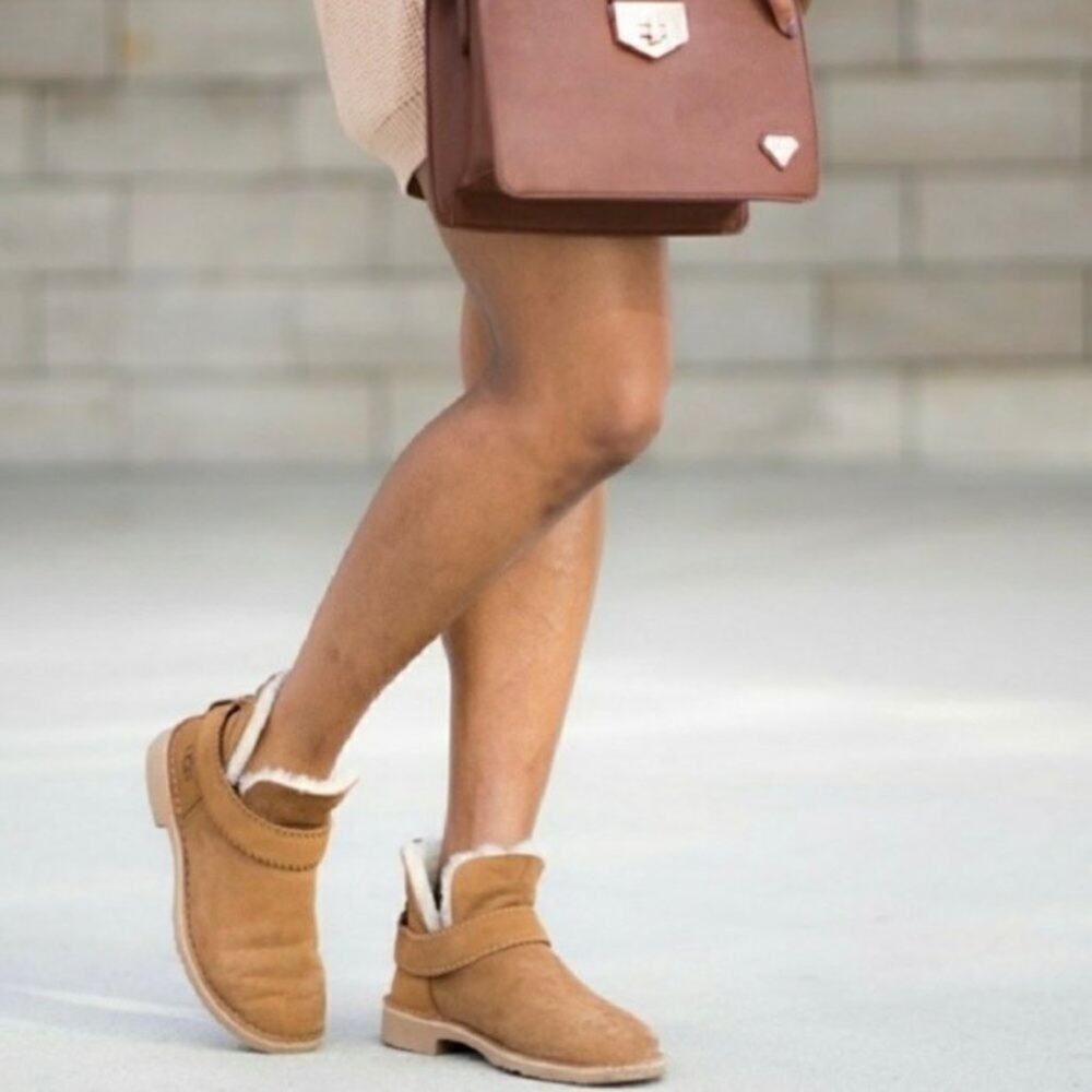 UGG McKay Classic Ankle Bootie in Chestnut Size 5